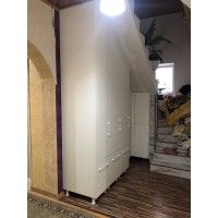 Шкаф для одежды под лестницу на заказ L01