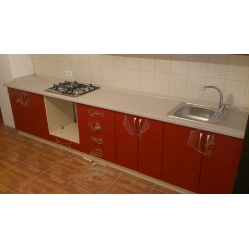 Кухня (красный/белый) на заказ №129 в Кишиневе